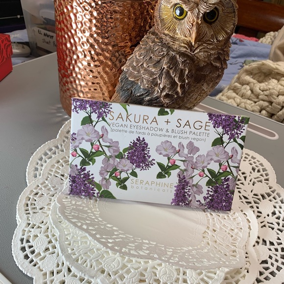 Sakura + Sage vegan eyeshadow & Blush Pallet NWOT - Picture 4 of 12